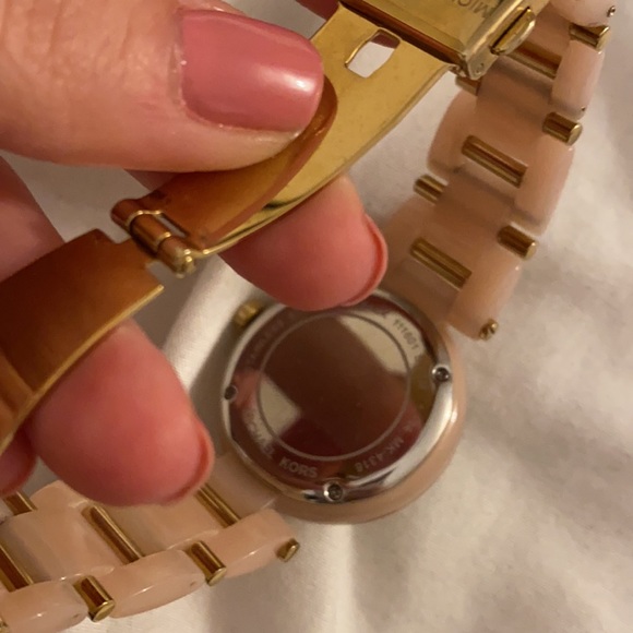 Michael Kors Watch - Picture 2 of 3